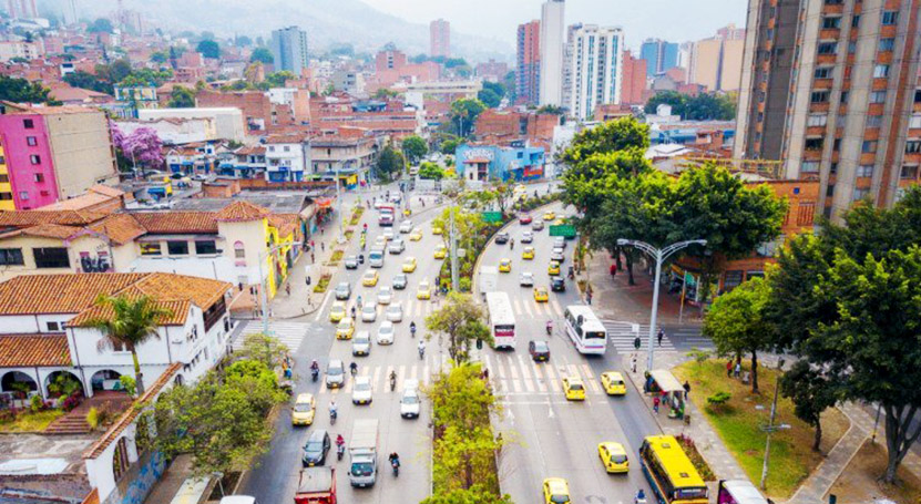 Medellín crea 30 corredores verdes para mitigar el calentamiento urbano 