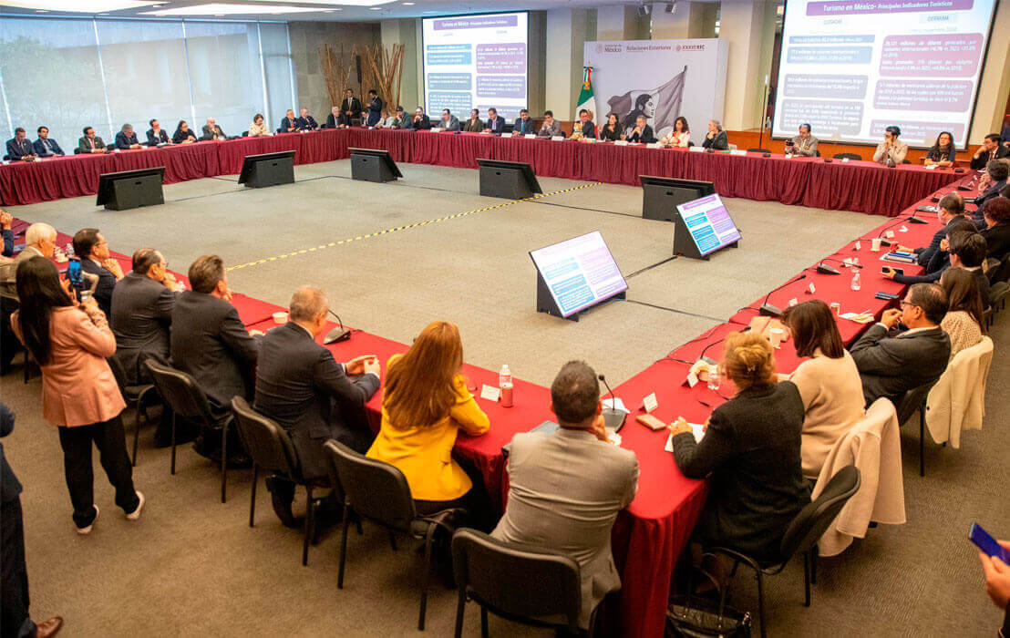 Sectur presenta a embajadores y cónsules, estrategias en diplomacia y turismo