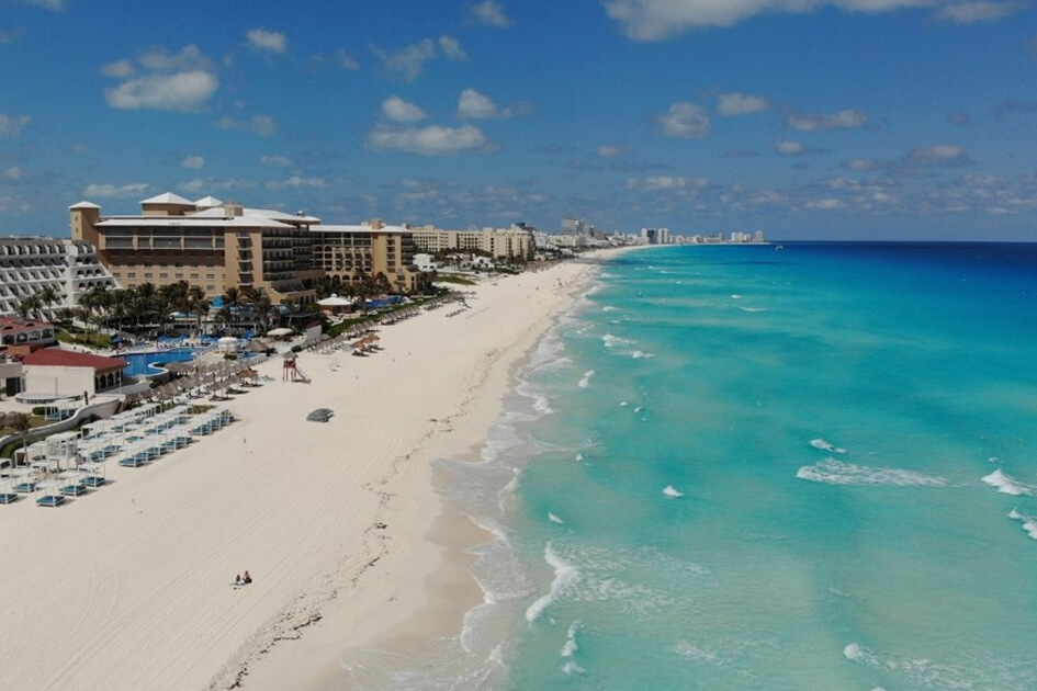 Playas de Cancún, Tulum e Isla Mujeres reabren al público