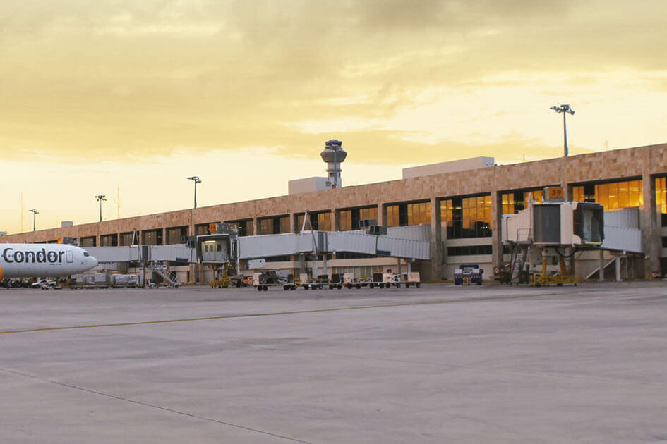 Aeropuerto Internacional de Cancún