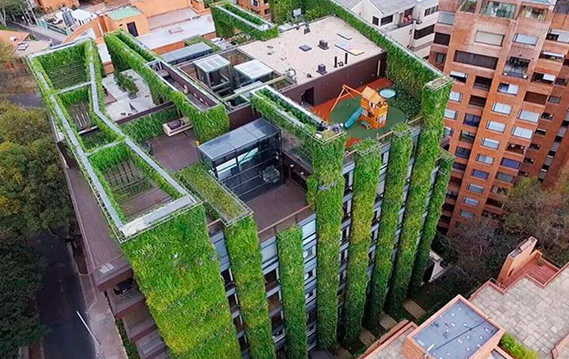 El jardín vertical más alto del mundo está en Bogotá